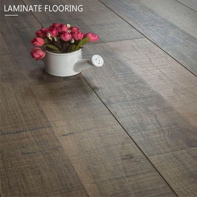 12mm 厚さのTG 設置タイプと1218x198mm 板のサイズのためのラミネートフロア
