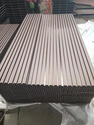 高級3DWPCコーティング付き 木製プラスチック複合装飾壁パネル