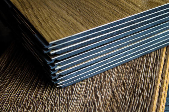 CE認証 4mm 5mm 6mm 7mm クリックロック Spc ビニールフロアタイル プラスチック 贅沢 ビニール板